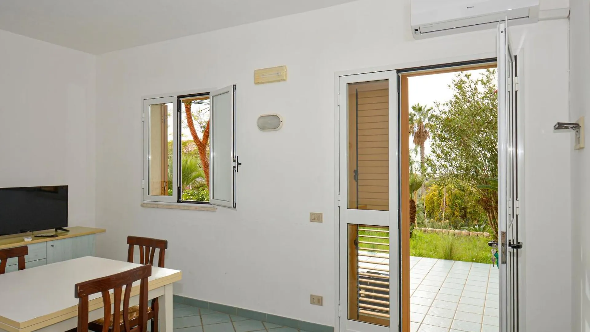 Lovely Home In Ragusa With Outdoor Swimming Pool